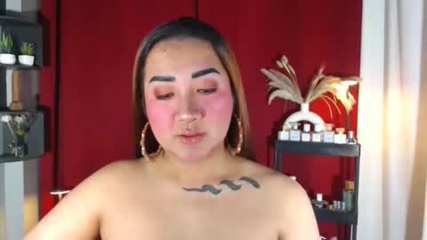 Nira   NOT INTO CHEAP GUYS  online show from 09-10-25, 07:47