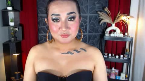 Nira   NOT INTO CHEAP GUYS  online show from 10-12-25, 04:28