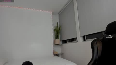 Snapshot of xavier_colleman chatting on 05-03-26, 01:22 Xavier online show from 05-03-26, 01:22
