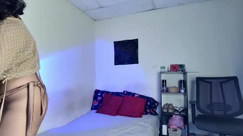 Snapshot of xayahnds chatting on 01-15-26, 07:06 XAYAH online show from 01-15-26, 07:06