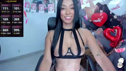 Snapshot of xcarlett chatting on 02-14-25, 04:47 xcarlettt online show from 02-14-25, 04:47