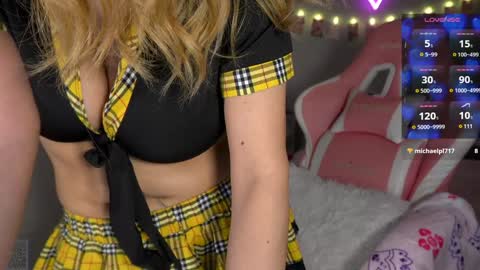 spoil me here  online show from 02-26-25, 10:04