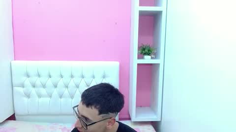 xcoupleplayxx online show from 04-19-26, 03:17