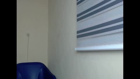 Snapshot of xcreamypussy chatting on 01-08-25, 04:12 xcreamypussy online show from 01-08-25, 04:12