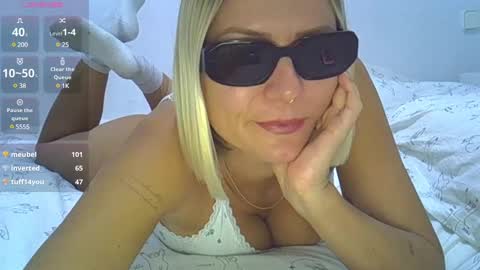 Snapshot of xdaisyhansen chatting on 12-19-24, 09:17 Daisy Hansen online show from 12-19-24, 09:17