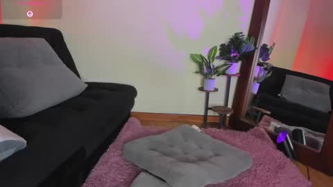 Kanae. online show from 11-12-25, 12:33