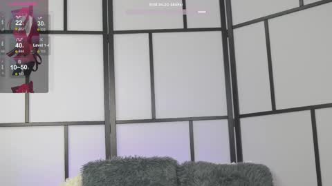 Snapshot of xenomy chatting on 12-19-24, 04:45 xenomy online show from 12-19-24, 04:45