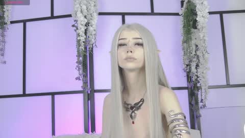 Snapshot of xenomy chatting on 10-13-25, 06:46 xenomy online show from 10-13-25, 06:46