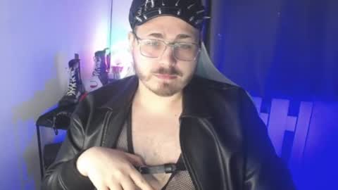 Snapshot of xfabian_love chatting on 10-10-25, 04:50 F A B I A N online show from 10-10-25, 04:50