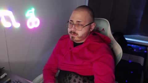 Snapshot of xfabian_love chatting on 10-18-25, 07:31 F A B I A N online show from 10-18-25, 07:31