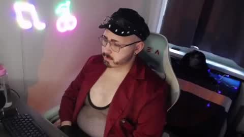 Snapshot of xfabian_love chatting on 10-19-25, 09:21 F A B I A N online show from 10-19-25, 09:21