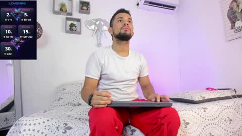 Snapshot of xhj_gambaru chatting on 06-07-26, 02:32 Gambaru online show from 06-07-26, 02:32