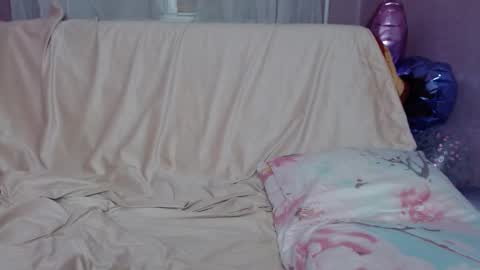 Snapshot of xhot_lina chatting on 12-16-24, 07:43 xHot Lina online show from 12-16-24, 07:43