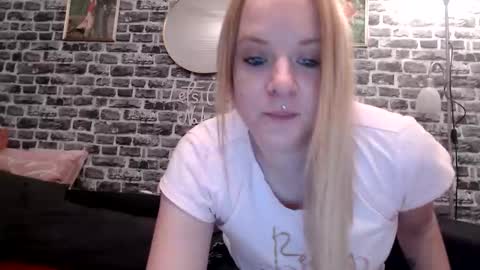 Milfi online show from 02-16-26, 09:22