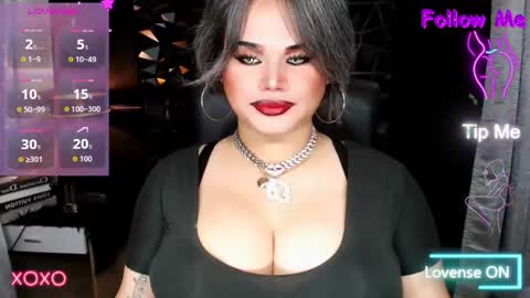 Snapshot of xhugeharleyselfsuckerx chatting on 10-11-25, 09:35 xHUGECOCKTILLCUMX online show from 10-11-25, 09:35