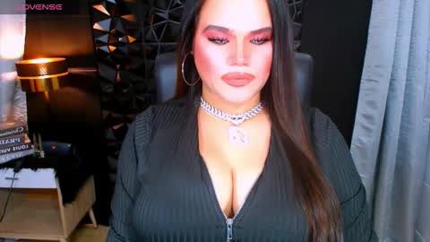 Snapshot of xhugeharleyselfsuckerx chatting on 10-18-25, 02:25 xHUGECOCKTILLCUMX online show from 10-18-25, 02:25