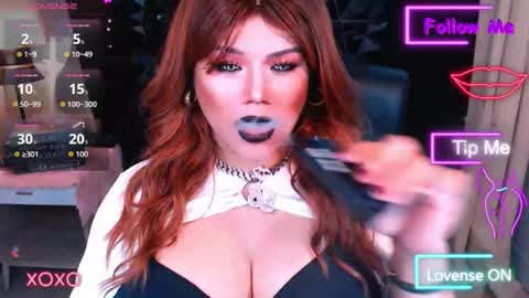 Snapshot of xhugeharleyselfsuckerx chatting on 10-31-25, 07:26 xHUGECOCKTILLCUMX online show from 10-31-25, 07:26