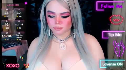 Snapshot of xhugeharleyselfsuckerx chatting on 11-23-25, 09:20 xHUGECOCKTILLCUMX online show from 11-23-25, 09:20