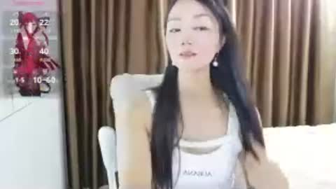 xiao_yue_ online show from 07-25-26, 05:10