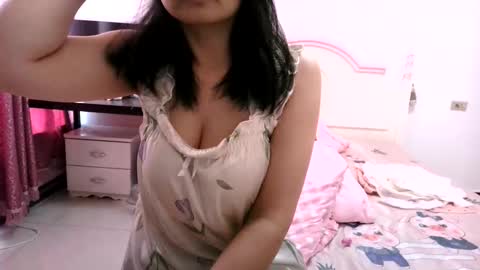 Snapshot of xiaoxi888 chatting on 05-19-26, 12:16 xiaoxi online show from 05-19-26, 12:16