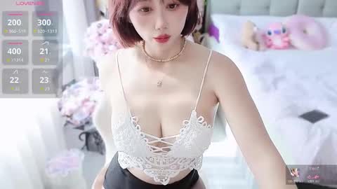Snapshot of xiaoyu_cn chatting on 04-02-26, 02:42 xiaoyu online show from 04-02-26, 02:42