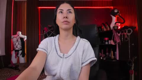 XiaQueen   I M online show from 10-11-25, 12:04