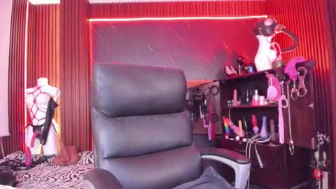 XiaQueen   I M online show from 11-04-25, 11:31