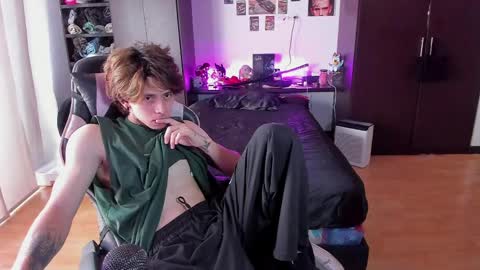 xIce Boy online show from 03-13-26, 02:45