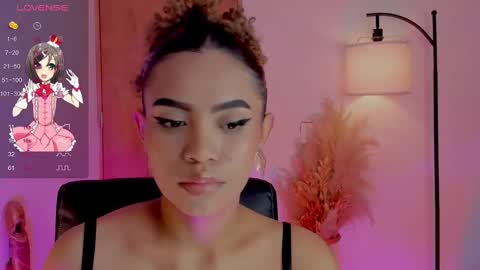 Snapshot of ximena_sotto1 chatting on 12-18-24, 10:13 camila online show from 12-18-24, 10:13