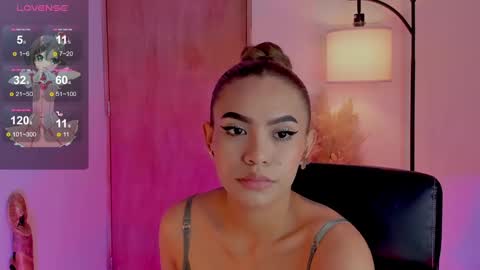 Snapshot of ximena_sotto1 chatting on 01-09-25, 10:31 camila online show from 01-09-25, 10:31