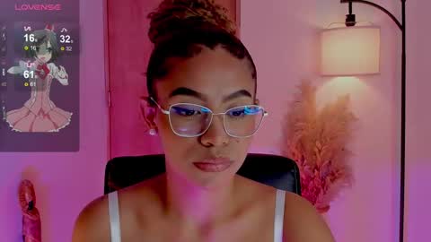 Snapshot of ximena_sotto1 chatting on 03-05-25, 09:26 camila online show from 03-05-25, 09:26