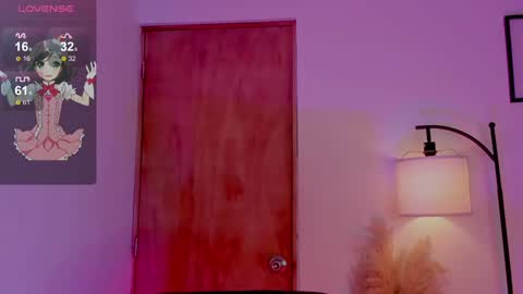 Snapshot of ximena_sotto1 chatting on 03-11-25, 02:21 camila online show from 03-11-25, 02:21