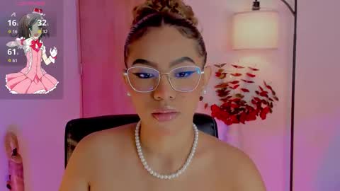 Snapshot of ximena_sotto1 chatting on 10-09-25, 08:51 camila online show from 10-09-25, 08:51