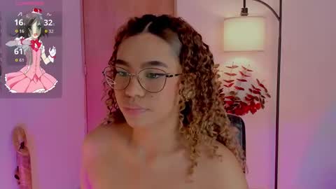 Snapshot of ximena_sotto1 chatting on 10-16-25, 08:21 camila online show from 10-16-25, 08:21