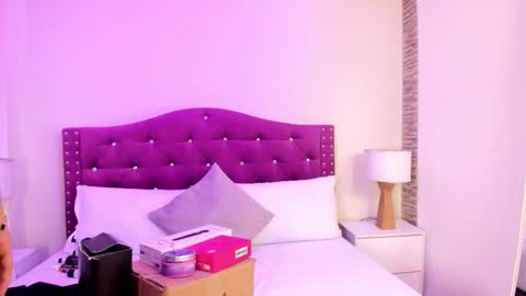 Xime  online show from 10-21-25, 03:18