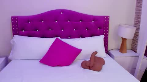 Xime  online show from 10-27-25, 01:09