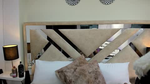 Xime  online show from 02-03-26, 03:15