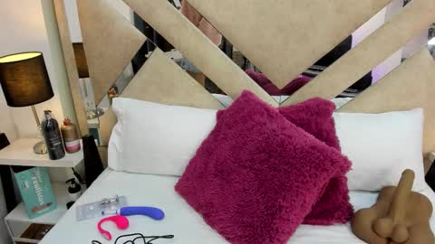 Xime  online show from 02-07-26, 03:10