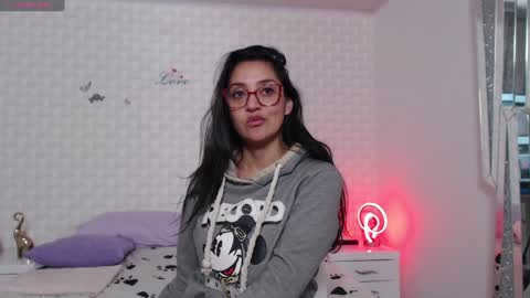 Snapshot of ximenaa_suarez chatting on 01-21-25, 09:24 ximena suarez online show from 01-21-25, 09:24