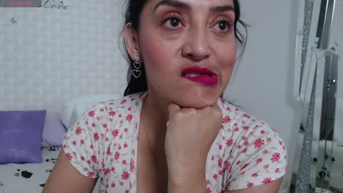 Snapshot of ximenaa_suarez chatting on 01-25-25, 03:51 ximena suarez online show from 01-25-25, 03:51