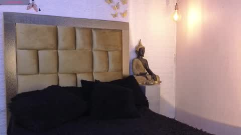 ximena online show from 12-15-25, 01:04