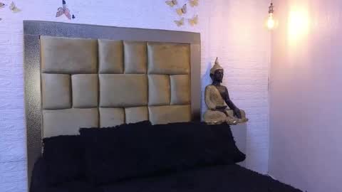 ximena online show from 12-16-25, 08:25