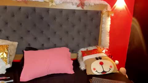 Xiomara online show from 11-28-25, 06:21