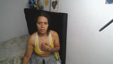 Snapshot of xiomi705825 chatting on 10-11-25, 06:34 xiomi705825 online show from 10-11-25, 06:34