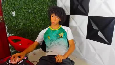 xion_ez online show from 10-22-25, 08:52