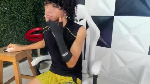 xion_ez online show from 12-19-25, 08:38