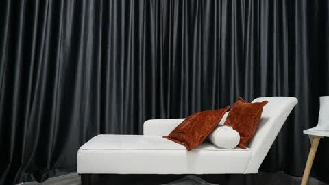 Snapshot of xjuliaax chatting on 10-07-25, 06:27 Julia online show from 10-07-25, 06:27