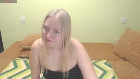 Snapshot of xjuliettexx chatting on 02-12-25, 11:07 Julia online show from 02-12-25, 11:07