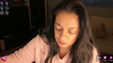 Snapshot of xlaracroftx chatting on 12-26-24, 01:18 Lara online show from 12-26-24, 01:18