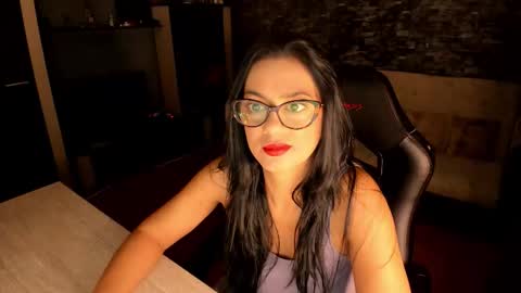 Snapshot of xlaracroftx chatting on 09-10-25, 08:42 Lara online show from 09-10-25, 08:42